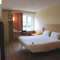 ゆったりとしたダブルの部屋