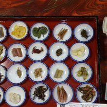 名物山菜22品！