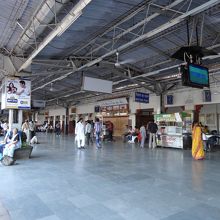 アグラ・カント駅