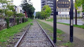 散歩が気持ち良い手宮線跡地