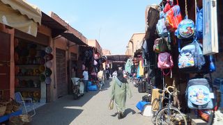 広大な旧市街地。