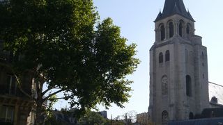 どこに行くのも便利、買い物も満足できる場所