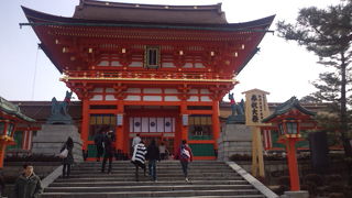 迫力満点の鳥居の数々でした