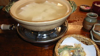 湯豆腐と天ぷらをメインに頂きました。