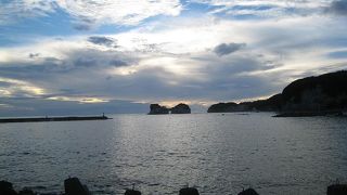 白良浜から円月島まで歩いて行きました