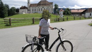 教会はドイツ１８世紀の奇跡かも。フュッセンから自転車で日帰り旅行です。