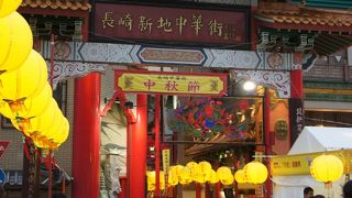 門の裏も要チェック