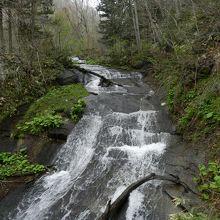 上流部分の渓流瀑