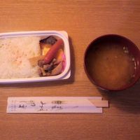朝食は弁当です。
