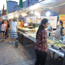 屋台が並んでいます