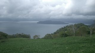 小清水峠からの屈斜路湖の展望はすばらしい