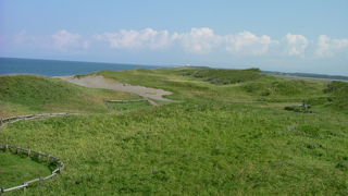 国道を行く車が地平線の方まで見えるのも、なんとも気持ちのいい景色でした