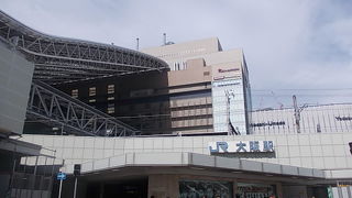 私鉄や地下鉄では梅田駅ですが・・・