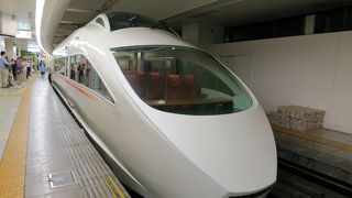 小田急ロマンスカーVSE（50000形）　展望席で箱根湯本へ