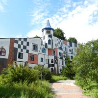 宿泊用の棟（３つあるうちの一つ）