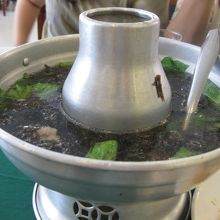 最後に出てきたこの海草のスープは美味しかった♪