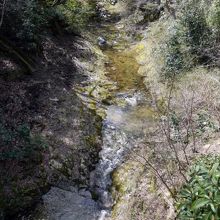 砂子橋（いさごばし）からの布引渓流 