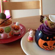 ハロウィーンのケーキ。食べた後はカップになります。