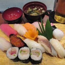 お寿司の握りセット