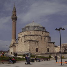 特徴的な建物でしょう。