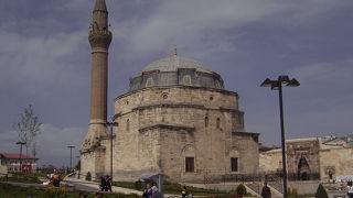 もと医学学校です。