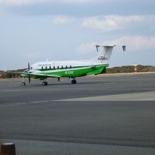 不定期チャーターのコリアエクスプレス　ビーチ1900