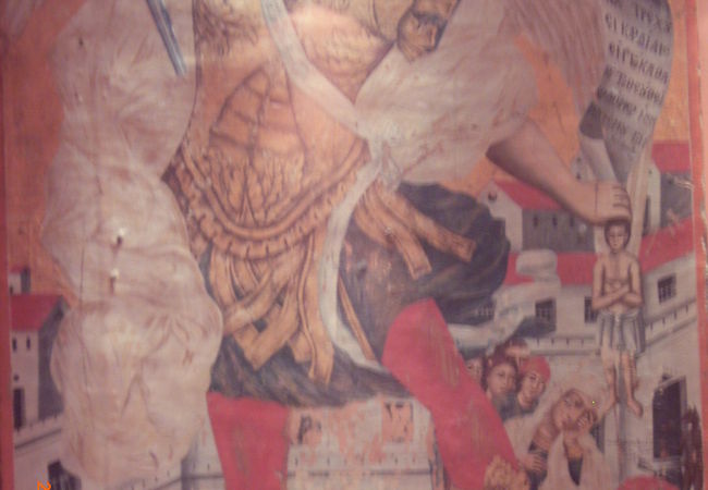 イコンが展示されています。