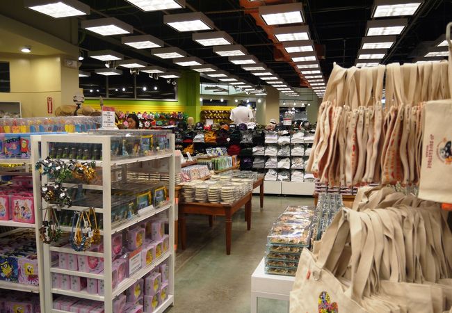 Jp スーパーストア グアム プラザ ホテル店 クチコミ アクセス 営業時間 グアム フォートラベル