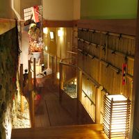 温泉へと続く通路は趣向が凝らされていて、長くても良かったです