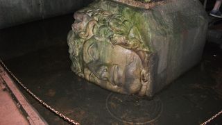 訪問は7月でした、外が暑いので地下はひんやりとして最高！ゆっくり見学できました。