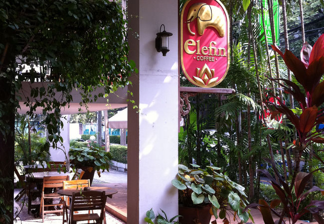 ”バンコク一のコーヒー”という宣伝に違わぬカフェ。お料理もおいしいです。