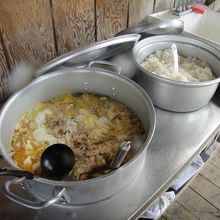 親子丼。味がしみていて美味しかった。