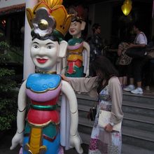 入り口のお人形さん