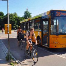 中央駅前で乗って人魚の像の最寄バス停で降りた。２６番バスだ。