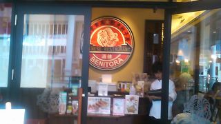 鉄鍋棒餃子は名物です