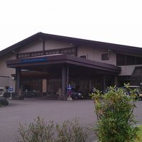 ゴルフ場のフロントと一緒です