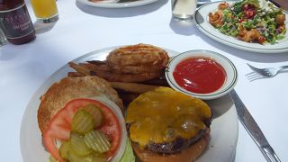 ここのハンバーガーは絶対お勧め！！