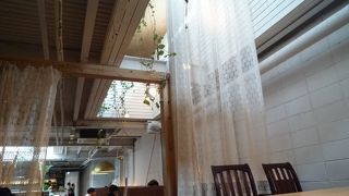 ＬＡＮＤ＆ＹＥＡＲＳ　本町商店街の新スポット