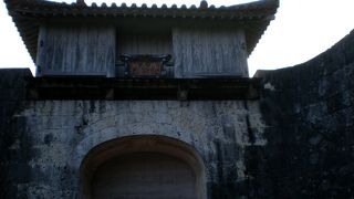 首里城へ続く門