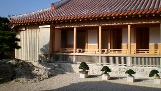 正殿にたどりつく前に