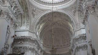 彫刻が素晴らしすぎる