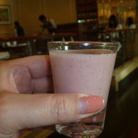 朝食時配ってるスムージー。うますぎた★