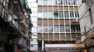 朝は空いてました