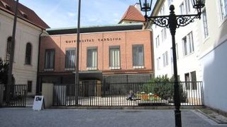 入り口の小ささに驚きました