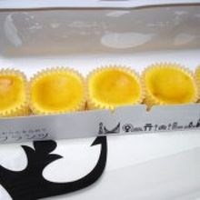 5個入りで1000円くらいでした。