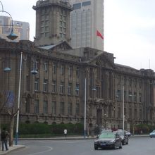 荘厳な建物です