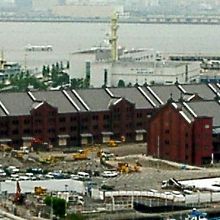 改装中の赤れんが倉庫