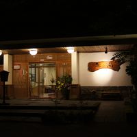 家族風呂の２つと、檜風呂は外です