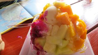 南国フルーツたっぷりかき氷　マンゴー、ドラゴンフルーツ、パッションフルーツ