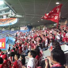 内野は・・・ですが、外野はカープファンで満員でした！